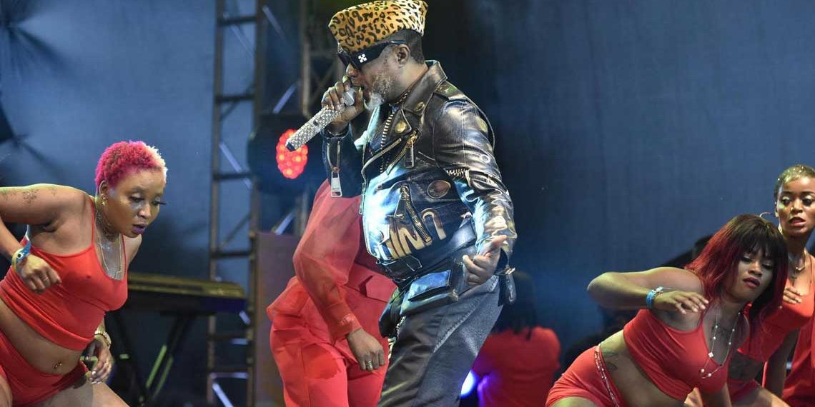 Koffi Olomidé jugé en appel pour agressions sexuelles sur quatre de ses danseuses