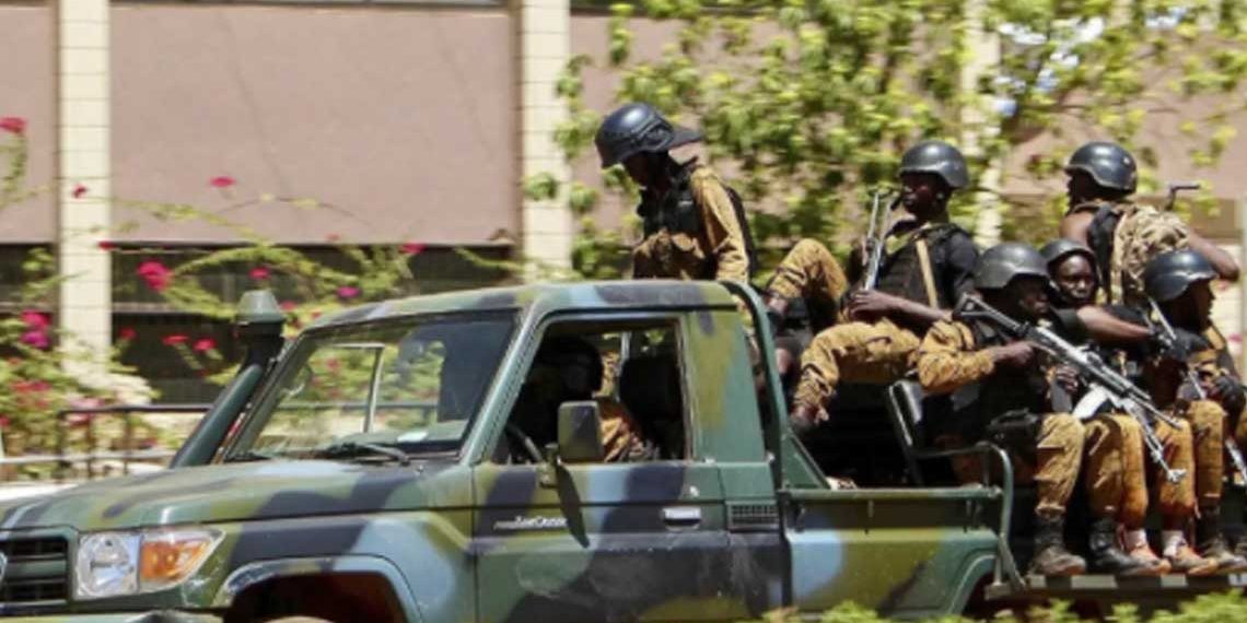 Putsch au Burkina Faso: « Paris n’est plus en capacité d’anticiper en Afrique de l’Ouest »