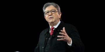 Franc CFA: Jean-Luc Mélenchon veut que les pays africains de la zone deviennent les «seuls maîtres» de leur monnaie