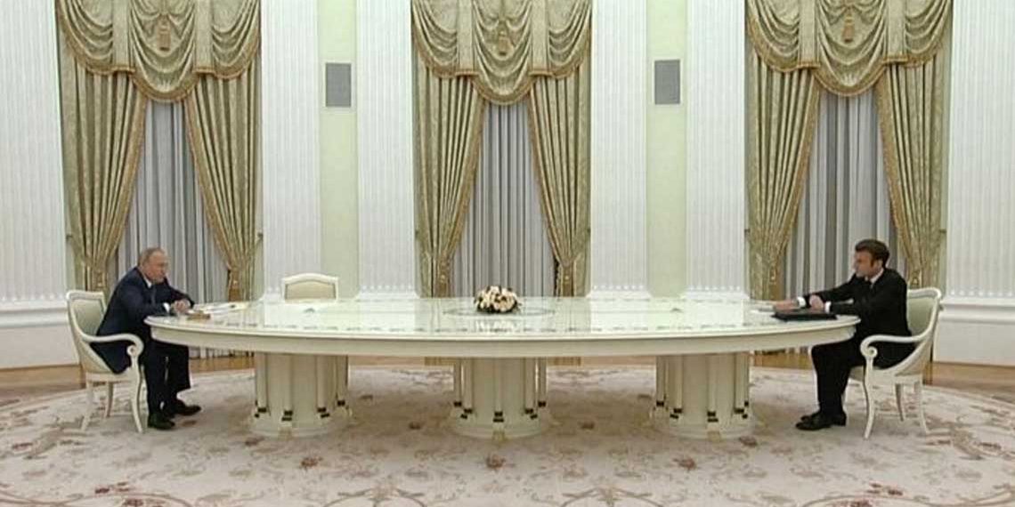 Crise ukrainienne : on sait pourquoi Vladimir Poutine a tenu Emmanuel Macron à distance