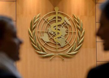 Covid-19 : comment la pandémie a révélé les faiblesses de l’OMS, entre dépendance et conflits d’intérêts