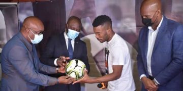 Côte d’Ivoire : Drogba, Diabaté, Diallo, Kouakou… Six candidats en lice pour la tête de la FIF