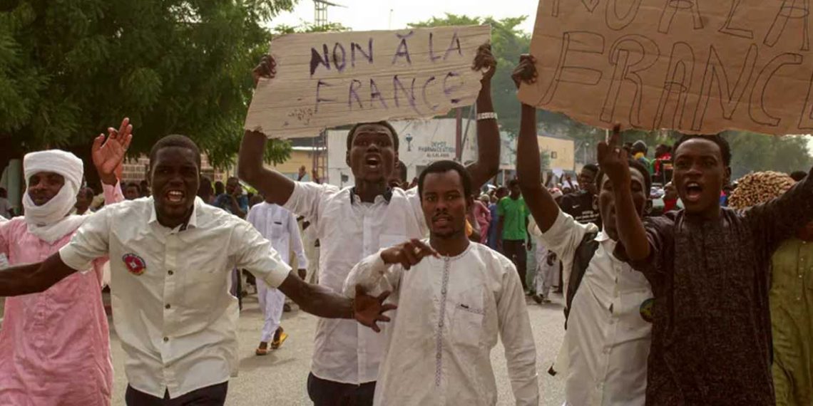 Tchad : plusieurs centaines de personnes manifestent contre la présence française
