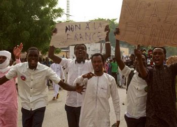 Tchad : plusieurs centaines de personnes manifestent contre la présence française