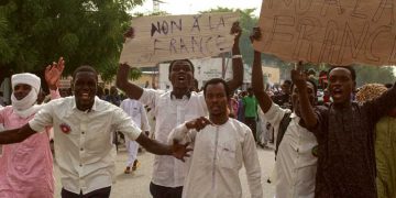 Tchad : plusieurs centaines de personnes manifestent contre la présence française