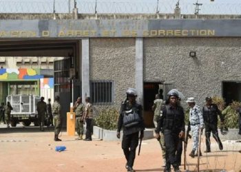 Côte d’Ivoire – Un trafiquant de cocaïne s’évade : poudre blanche et poudre d’escampette