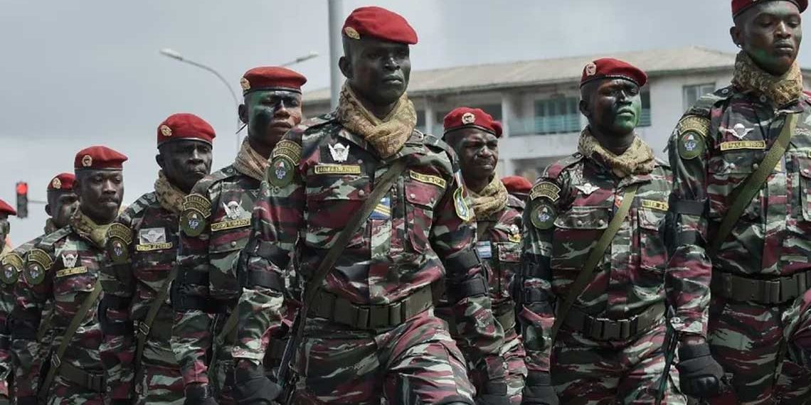 Arrestation de 49 militaires ivoiriens au Mali : pourquoi le torchon brûle entre Bamako et Abidjan ?