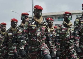 Arrestation de 49 militaires ivoiriens au Mali : pourquoi le torchon brûle entre Bamako et Abidjan ?