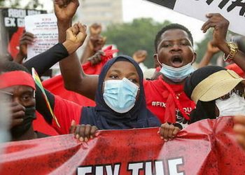 Ghana : « Le pays n’a pas d’autre choix que de recourir au FMI »