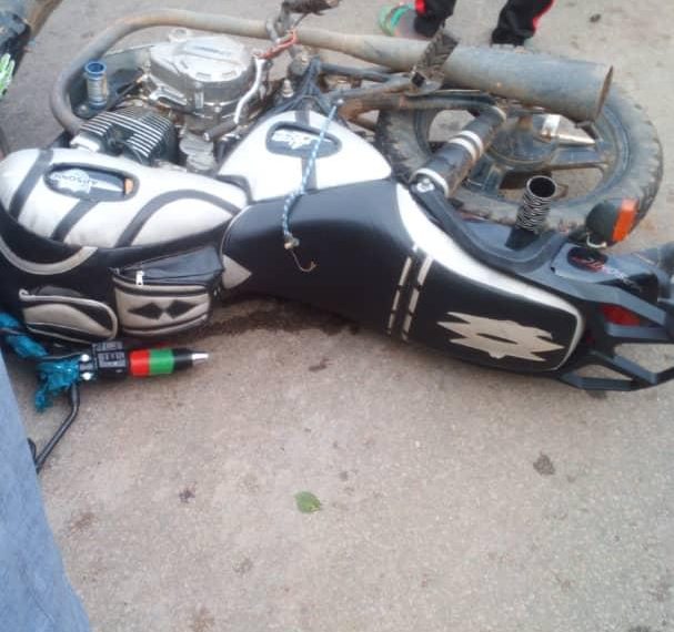 Bingerville/ Accident de la circulation:  un « Gbaka » fou percute une moto.