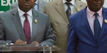 LES DÉPUTÉS PDCI-RDA DISENT NON AU PROJET DE LOI SUR L&rsquo; ENDETTEMENT , LE RHDP DIT OUI