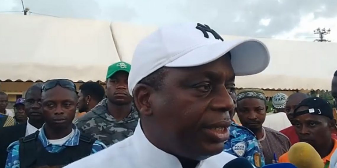 Bangolo: Le maire Roger Gah célébré par sa population après sa libération.