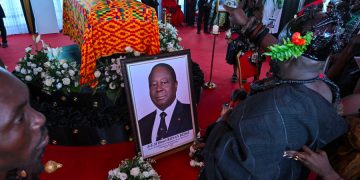 Côte d&rsquo;Ivoire : l&rsquo;ancien président Henri Konan Bédié inhumé à Pepressou dans la stricte intimité familiale