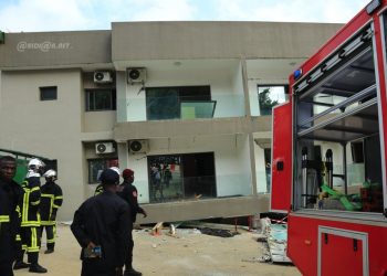 18 victimes dont un mort certain après l’effondrement d’un immeuble R+2 à Abidjan ( bilan provisoire, Pompiers)