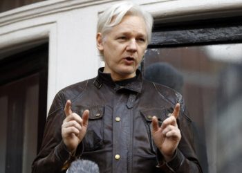 Le lanceur d’alerte Julian Assange conclut un accord de plaider-coupable avec la justice américaine