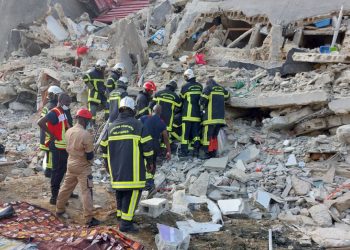 Drame: effondrement d’un immeuble R+2 à Cocody-Riviera-Palmeraie, les opérations de secours en cours (Pompiers)