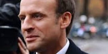 France : Macron le « petit » dans le costume de ses Valets d&rsquo;Afrique