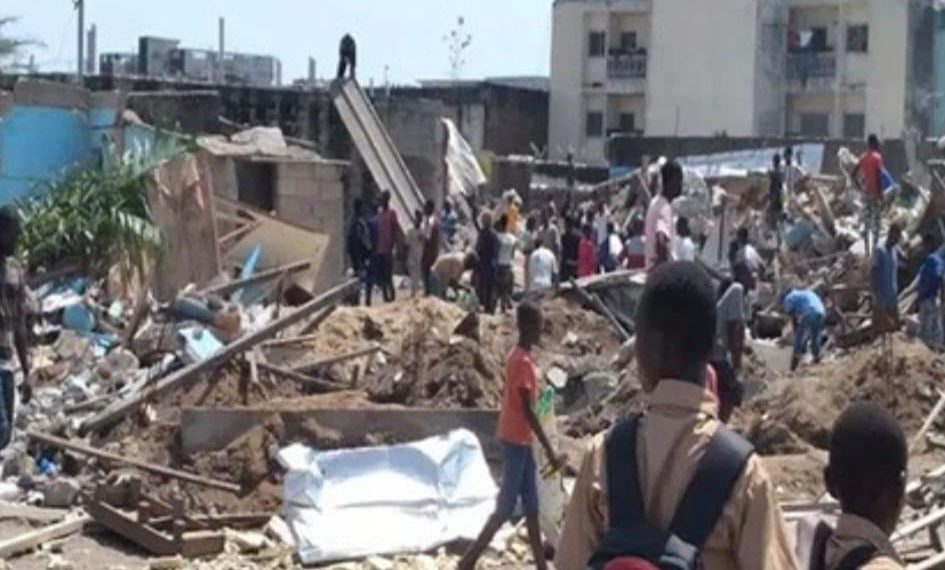 Démolition à Adjamé-village Des civils armés en renfort pour imposer les bulldozers