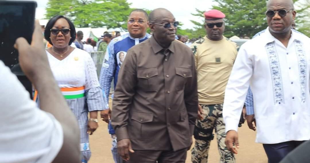 Côte d’Ivoire : Cérémonie d’hommage à ADO, le VP Méyliet Koné gâche tout dans les montagnes