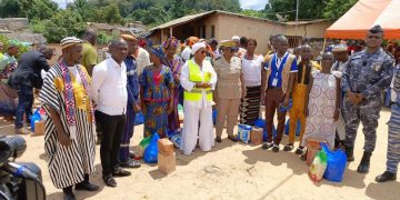 Duékoué : Des kits alimentaires offerts à 44 familles victimes des inondations par l&rsquo;ONG Conscience Propre
