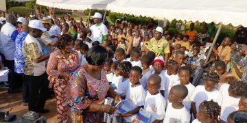 Cavally : Au moins 12000 manuels de la Banque Mondiale pour booster les résultats en milieu scolaire