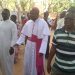 Mgr Laurent Dabiré, nouvel archevêque métropolitain de l’archidiocèse de Bobo-Dioulasso, arrive à Bobo.