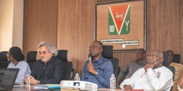 Bouaké : Africa Global Logistics séduit par les projets structurants du maire Amadou Koné