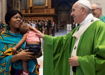 Le pape François est mort à l’âge de 88 ans, annonce le Vatican
