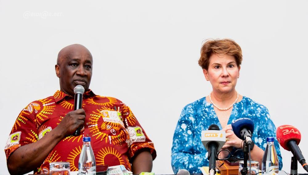 Côte d’Ivoire/ Café-culture:  » des réflexions en cours pour financer les petits producteurs  » ( Vanúsia Nogueira, secrétaire exécutive de l’OIC)