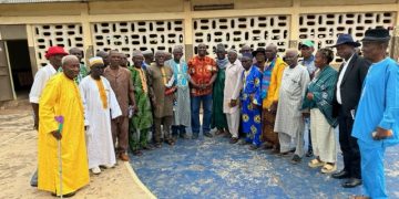 Côte d’Ivoire : L&rsquo;ambassadeur Touré Aly rencontre l’Union des Chefs de Communautés allochtones de Daloa (UCCAD)