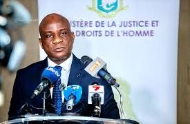 Dérives sur les réseaux sociaux en Côte d&rsquo;Ivoire : le procureur de la République annonce la  » fin de la récréation »