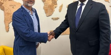 Préparatifs du sommet mondial sur l’investissement dans le coton et les textiles : l’ambassadeur Aly Touré rencontre les acteurs en Suisse
