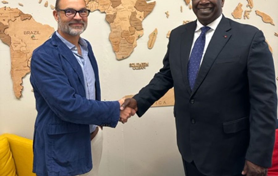 Préparatifs du sommet mondial sur l’investissement dans le coton et les textiles : l’ambassadeur Aly Touré rencontre les acteurs en Suisse