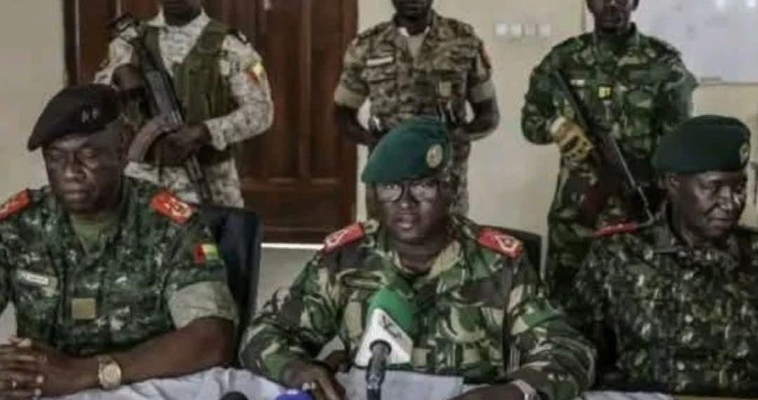 Guinée-Bissau: un groupe d’officiers dit avoir pris le contrôle du pays, le président Embaló «renversé»