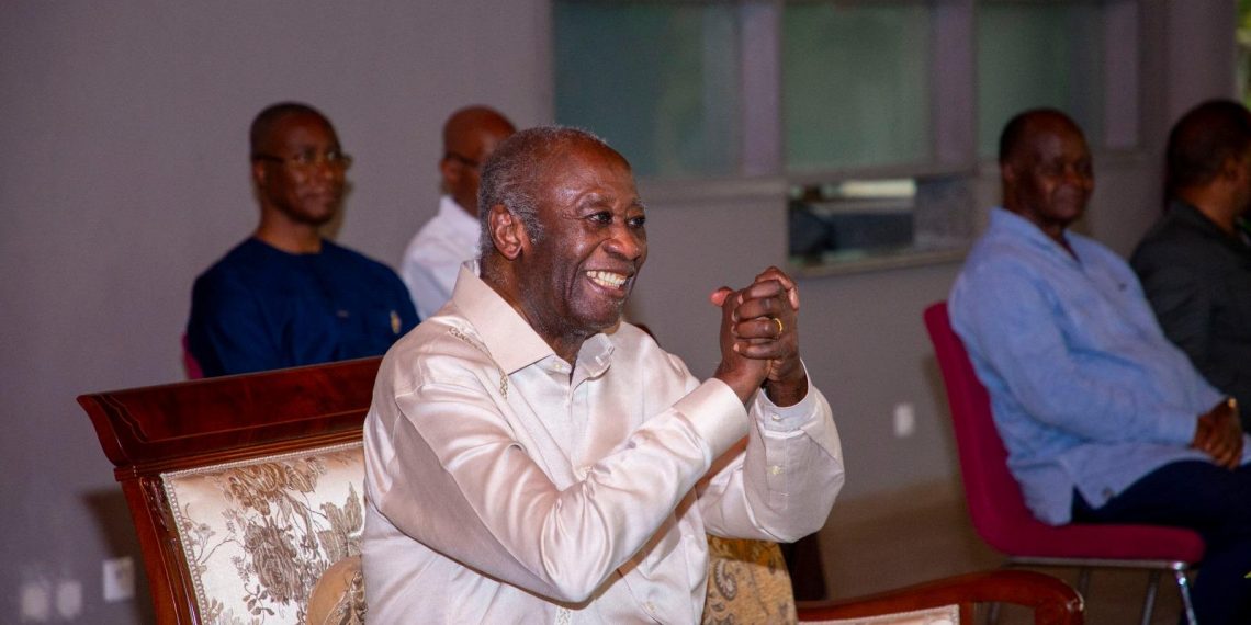 𝙈𝙖𝙢𝙖 : 𝙇𝙚 𝙋𝙧é𝙨𝙞𝙙𝙚𝙣𝙩 𝙇𝙖𝙪𝙧𝙚𝙣𝙩 𝙂𝙗𝙖𝙜𝙗𝙤 𝙙e𝙣𝙤𝙣𝙘𝙚 𝙡𝙖 𝙥𝙖𝙪𝙫𝙧𝙚𝙩é 𝙙𝙚𝙨 𝙥𝙧𝙤𝙙𝙪𝙘𝙩𝙚𝙪𝙧𝙨 𝙙𝙚 𝙘𝙖𝙘𝙖𝙤 𝙚𝙩 𝙖𝙥𝙥𝙚𝙡𝙡𝙚 à 𝙡𝙖 𝙘𝙤𝙣𝙨𝙩𝙖𝙣𝙘𝙚 𝙥𝙤𝙡𝙞𝙩𝙞𝙦𝙪𝙚